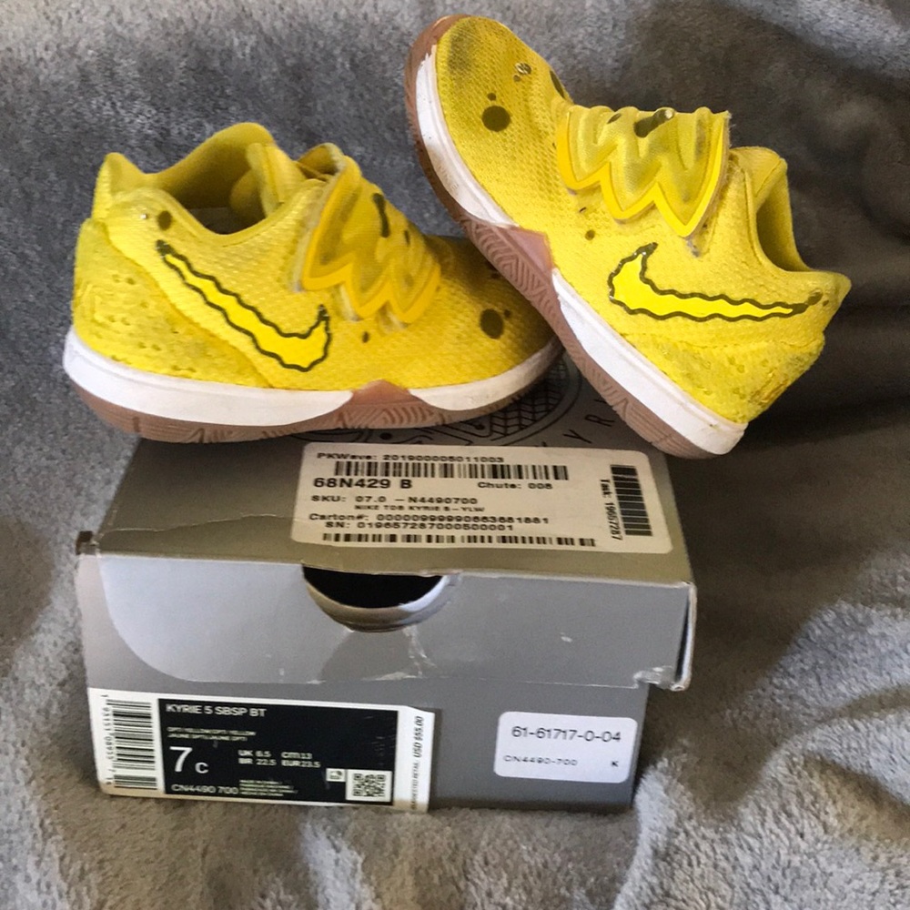 7c Nike Kyrie Spongebob edition